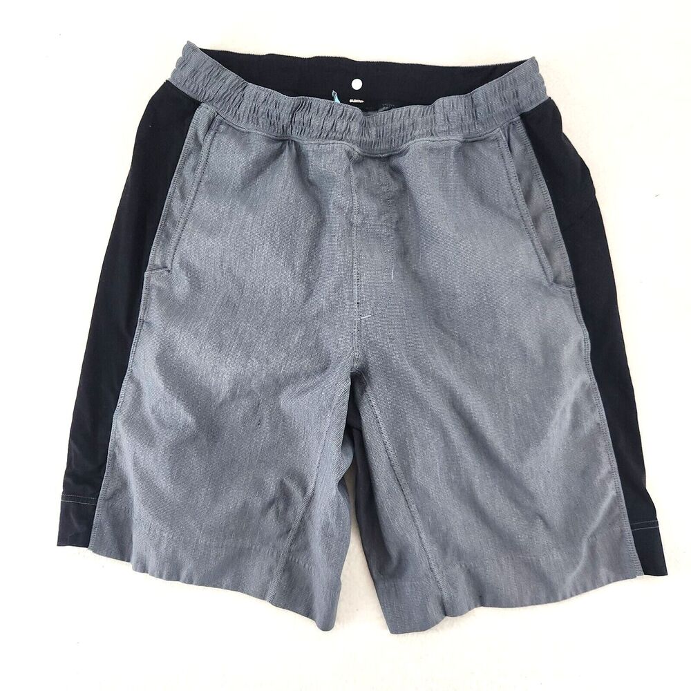 Lululemon Men's Athletic Shorts Gray Black Color Block Large Gym